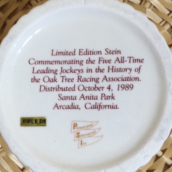 Vintage Limited Edition Stein Commemorating five All Time Leading Jockeys - Picture 5 of 10